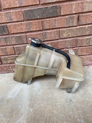 Dodge Charger 2006-2010 depósito de recuperación de refrigerante desbordamiento de botella OEM (6448) 69D Foto 1 de 4