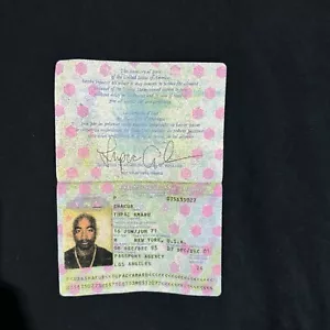 VINTAGE 2PAC TUPAC SHAKUR PASSPORT 90S / 2000S RAP TEE SHIRT - SIZE XL - Picture 1 of 5