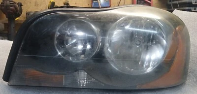Faro izquierdo Volvo XC90 30784151 Valeo halógeno - necesita pulido Foto 1 de 4