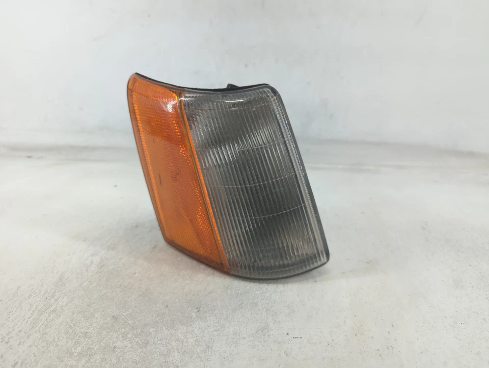 1984-1996 Jeep Cherokee Passenger Right Oem Head Light Headlight Lamp BX1SC - Image 1 of 4