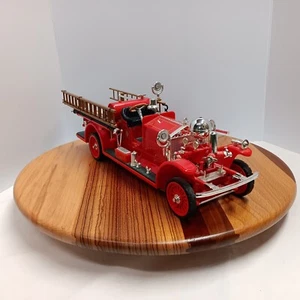 Ahrens Fox Fire Engine Company 02352 - 1930s Fire Engine Truck Telephone - Red - Picture 1 of 12