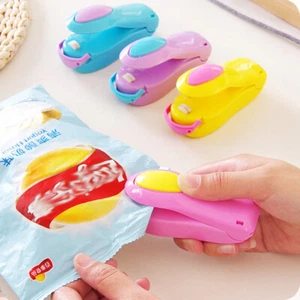 SIGILLA BUSTE SACCHETTI  SOTTOVUOTO PORTATILE  A BATTERIA IN PLAstica - Bild 1 von 2