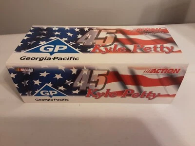 Coche fundido a presión Action #45 Kyle Petty Georgia Pacific Intrepid 2003 escala 1:24 Foto 1 de 4