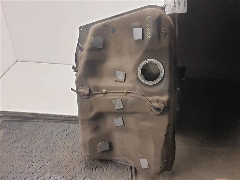 97-98 LEXUS ES300 3.0L 6CYL GAS FUEL TANK ASSEMBLY  Foto 1 de 4