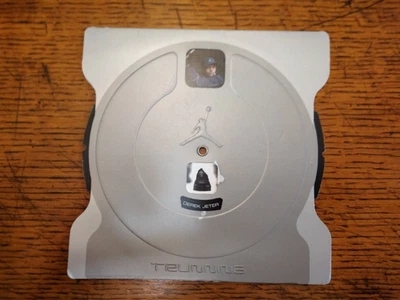 De colección 2000 NIKE JUMPMAN JORDAN TRUNNER TARJETA Zapatos Jeter Roy Jones Jr Foto 1 de 4