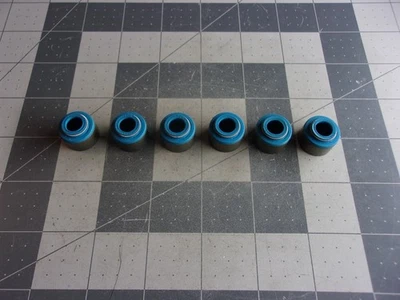 Sellos de vástago de válvula SBI 122-1237 (6) F1HZ6057E '88-'94 Ford CF8000 L6 473CI 7,8 L Foto 1 de 4