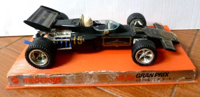 MEBETOYS MATTEL Lotus Ford 72 F1 1:28 JOHN PLAYER SPECIAL CUSTODIA ROVINATA - Immagine 1 di 4