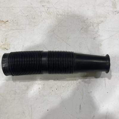 Tubo de admisión de aire filtro de aire eléctrico Volvo P1800E 1970-1973 684041 Foto 1 de 4