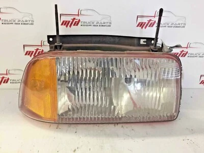 Chevrolet S10 Blazer 1997 luz de cabeza lámpara de cabeza lado del pasajero OEM Foto 1 de 2