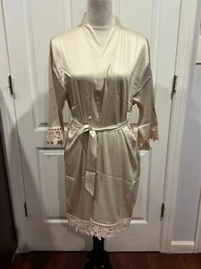 Wmn Bride Bridesmaids Robe Satin Kimono Robe Lt Tan Sz M to XL (34"Lx23"W) - Picture 1 of 4