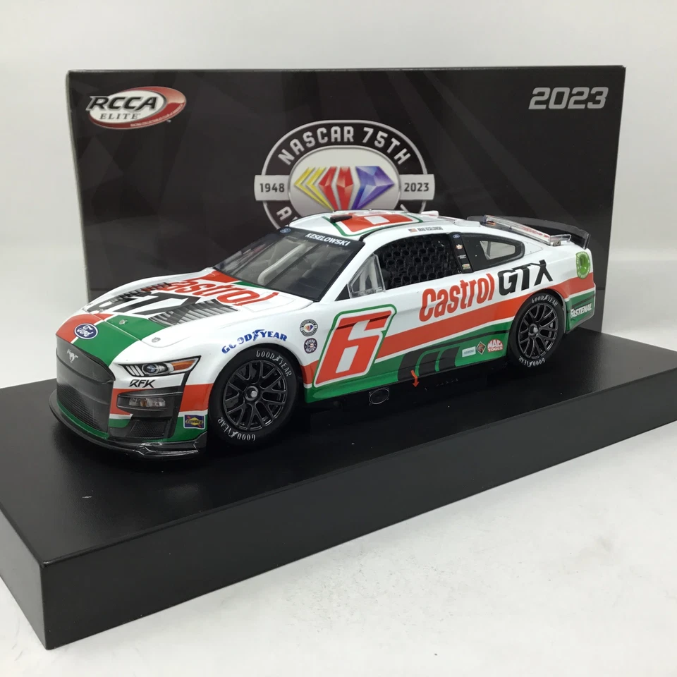 Brad Keselowski 2023 Lionel #6 Castrol GTX Darlington Throwback ELITE Ford 1/24