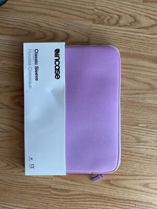 New- Incase classic sleeve 13” MacBook Pro - Picture 1 of 2