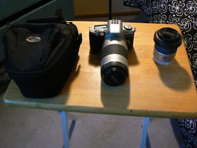 Minolta Maxxum 5 SLR 35mm Film Camera W/ Case, AF 75-300 Lens, AF 28-80 Lens - Image 1 of 4