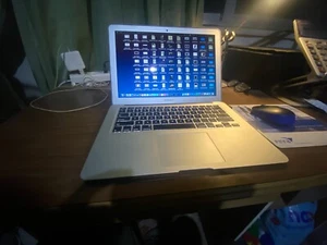 MacBook Air laptop i7 8gb ram 500 ssd - Afbeelding 1 van 17