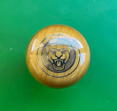 Jaguar Wood Gear Shift Knob XJ6,XJ8,XK8,XJS,XJR,XKR,XK,S-Type,X-Type,XKE,Mk2 3.8 - Image 1 of 4