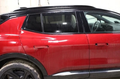 Chevrolet Equinox EV 2025 pasajero puerta trasera derecha 3106896 Foto 1 de 4