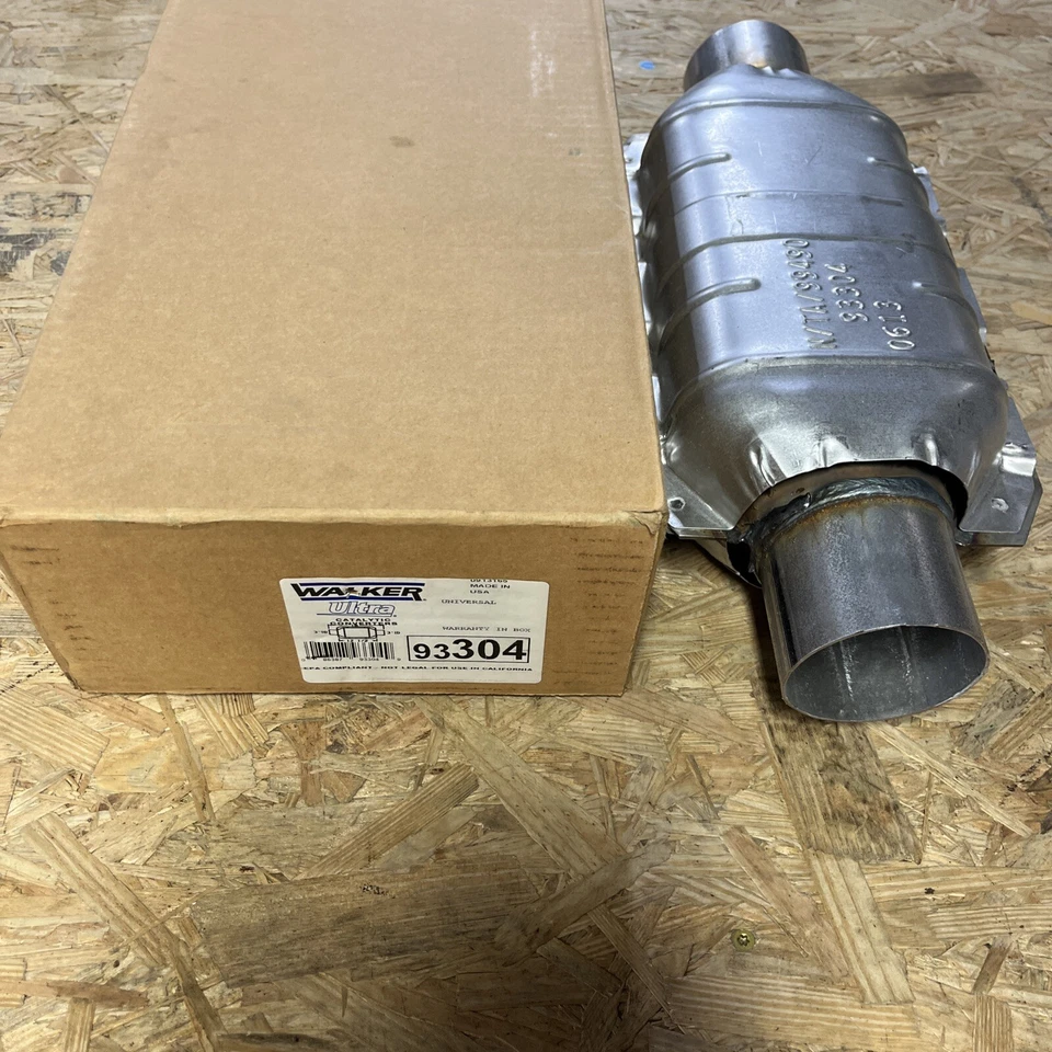Walker 93304 Universal EPA Compliant Catalytic Converter - Image 1 of 1