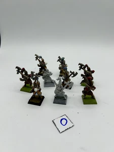 9X white Lions of Chrace Metal High ELVES Elfs WARHAMMER - Foto 1 di 1