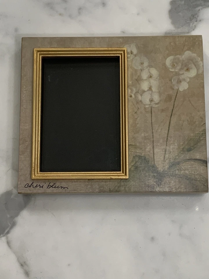Marco de fotos de escritorio Cheri Blum 'Belleza en plena floración estilo acabado dorado pared 3x5 Foto 1 de 4