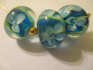 12 Refined Blue Floral Flower 13 x 9 mm  Lampwork  Glass Beads ABL  - Picture 1 of 5
