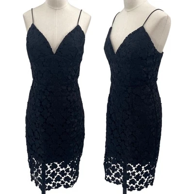 Vestido Vaina Milly Seda Bordado Floral Encaje Superpuesto Ilusión Dobladillo Negro 8 Foto 1 de 4