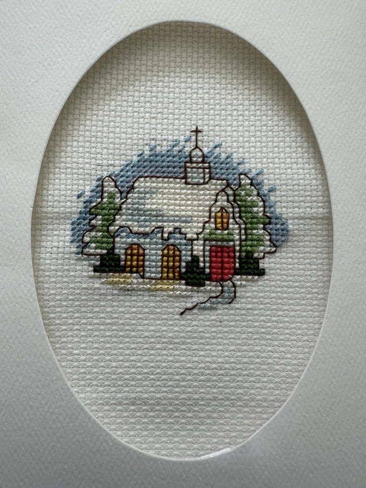 TARJETA PUNTO DE CRUZ TERMINADA "CASA DE NAVIDAD" Foto 1 de 1