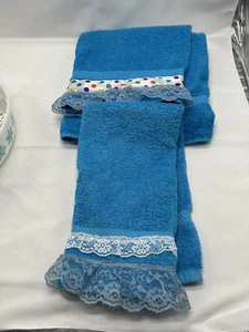 St Mary’s Blue Towel Set Decorative Polka Dots Lace Vintage - Picture 1 of 6