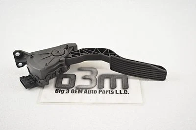 2006-2009 Chevrolet Colorado GMC Canyon Accelerator Pedal new OEM 25955673 - Image 1 of 4