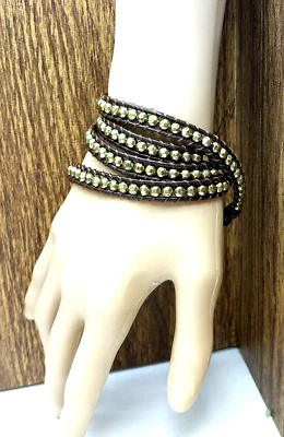 Pulsera de cuero marrón tono bronce con cuentas 27" envolvente latón cierre botón Foto 1 de 4