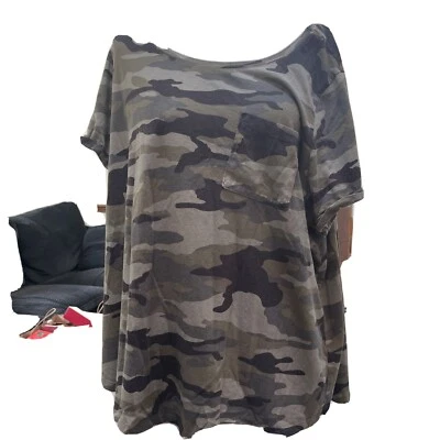 Camiseta Eliane Rose camuflada manga curta manga enrolada bolso frontal tamanho 3 X - Imagem 1 de 4