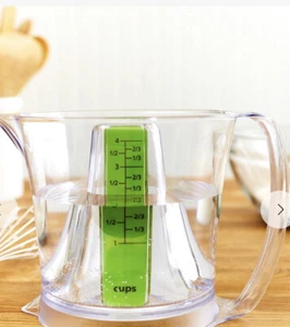 Measuring Cup 2 Sided 2 In 1, 4 Cups or 1 cup. Easy read measurements - Picture 1 of 4