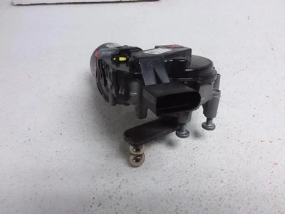 2019 BMW X5 Windshield Wiper Motor OEM ID 8739979 - Image 1 of 4