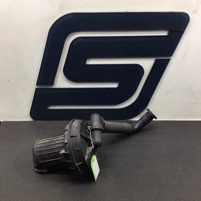 Volkswagen Golf 2004 4 puertas - bomba de aire Foto 1 de 4