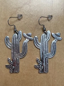 Handmade Cactus Earrings Sombrero Mexican Western Southwestern Desert Silver - Picture 1 of 4