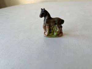 Miniature Wade Whimsies figurine of a black horse - Picture 1 of 6