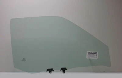 Fits 2000-2004 Nissan Xterra 4Door Front Right Side Door Glass Window - Image 1 of 2