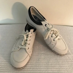 Zapatillas deportivas Keds blancas de imitación de cuero, talla 10 - Imagen 1 de 9