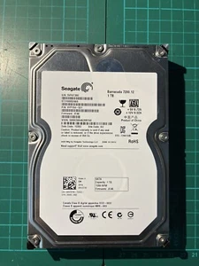 Seagate ST31000524AS 1TB SATA 3.5” Hard Drive HDD For PC & CCTV - Afbeelding 1 van 1