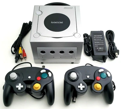 Nintendo GameCube DOL-101 Gaming System SILVER Console 2 Controller Bundle NGC - Image 1 of 4