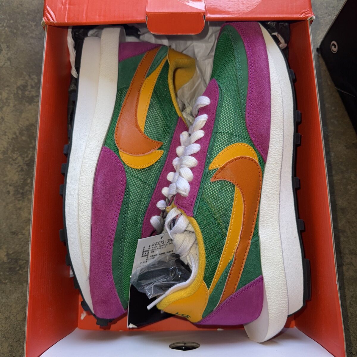 Nike sacai x LDWaffle Pine Green for Sale | Authenticity Nike sacai x LDWaffle Pine Green for Sale | Authenticity