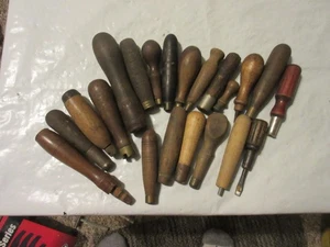 Lote de 21 manijas de herramientas de madera limas sierras cinceles etc. - Imagen 1 de 24