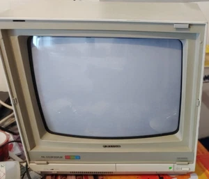 Monitor a color SANYO CD3195C (Commodore 64/128) + cable de red/video funcionando - Imagen 1 de 7