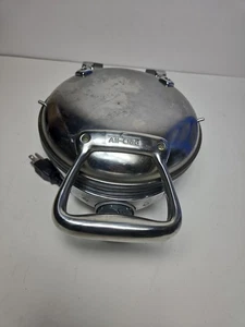 ALL-CLAD Classic rundes Waffeleisen Modell 6071 Edelstahl | GETESTET - Bild 1 von 6