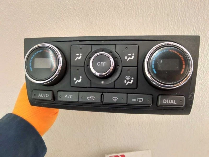 2007-2013 Nissan Altima AC Heater Temperature Climate Automatic Control OEM - Image 1 of 1