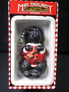 Colección de Navidad Mary Engelbreit - Adorno de vidrio para perro Kurt Adler Scottie - Imagen 1 de 7