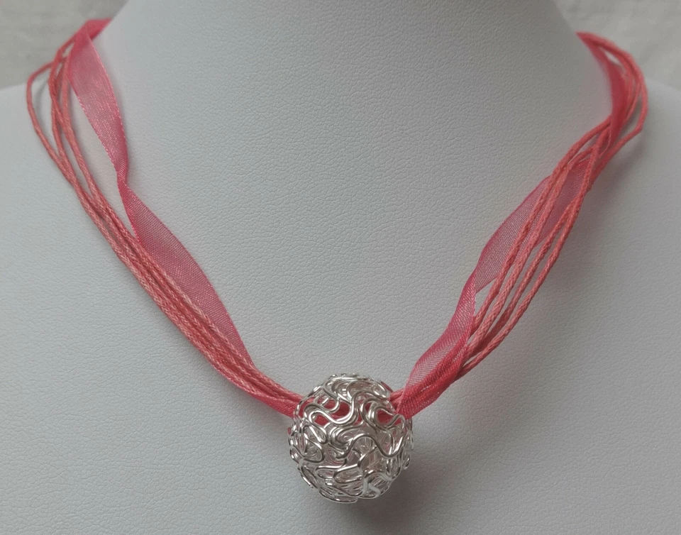 SILBER PERLE HALSKETTE KETTE ORGANZA KUGEL DRAHTKUGEL SCHMUCK ROT HELL FLAMINGO - Bild 1 von 1
