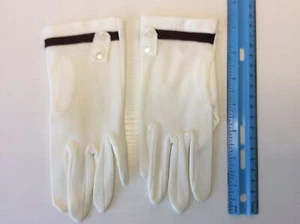 VINTAGE IVORY WITH BLACK STRIPE WOMEN’S GLOVES - Picture 1 of 12
