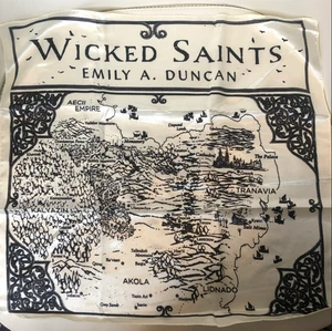 Owlcrate Wicked Saints Stoff Karte Taschentuch 16,5" Neu in Verpackung - Bild 1 von 1