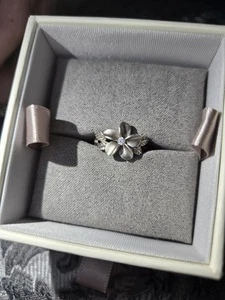 Sterling Silver Plumeria Ring Size 4 CZ - Picture 1 of 3