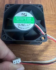M DA06025B12HR 6025 DC12V 0.25A 6CM 3-Pin Cooling Fan - Bild 1 von 1